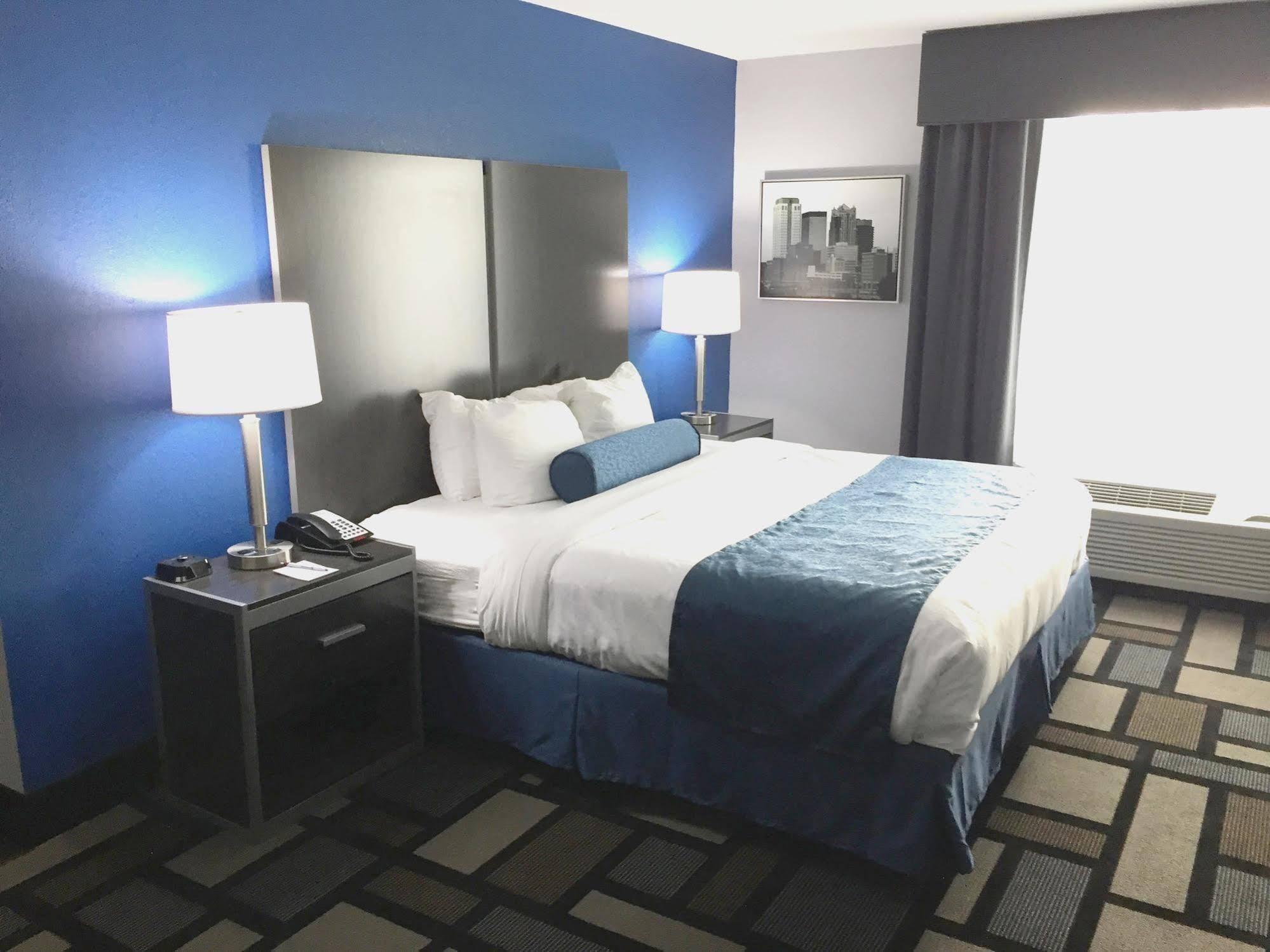 Best Western Plus Birmingham Inn & Suites Luaran gambar