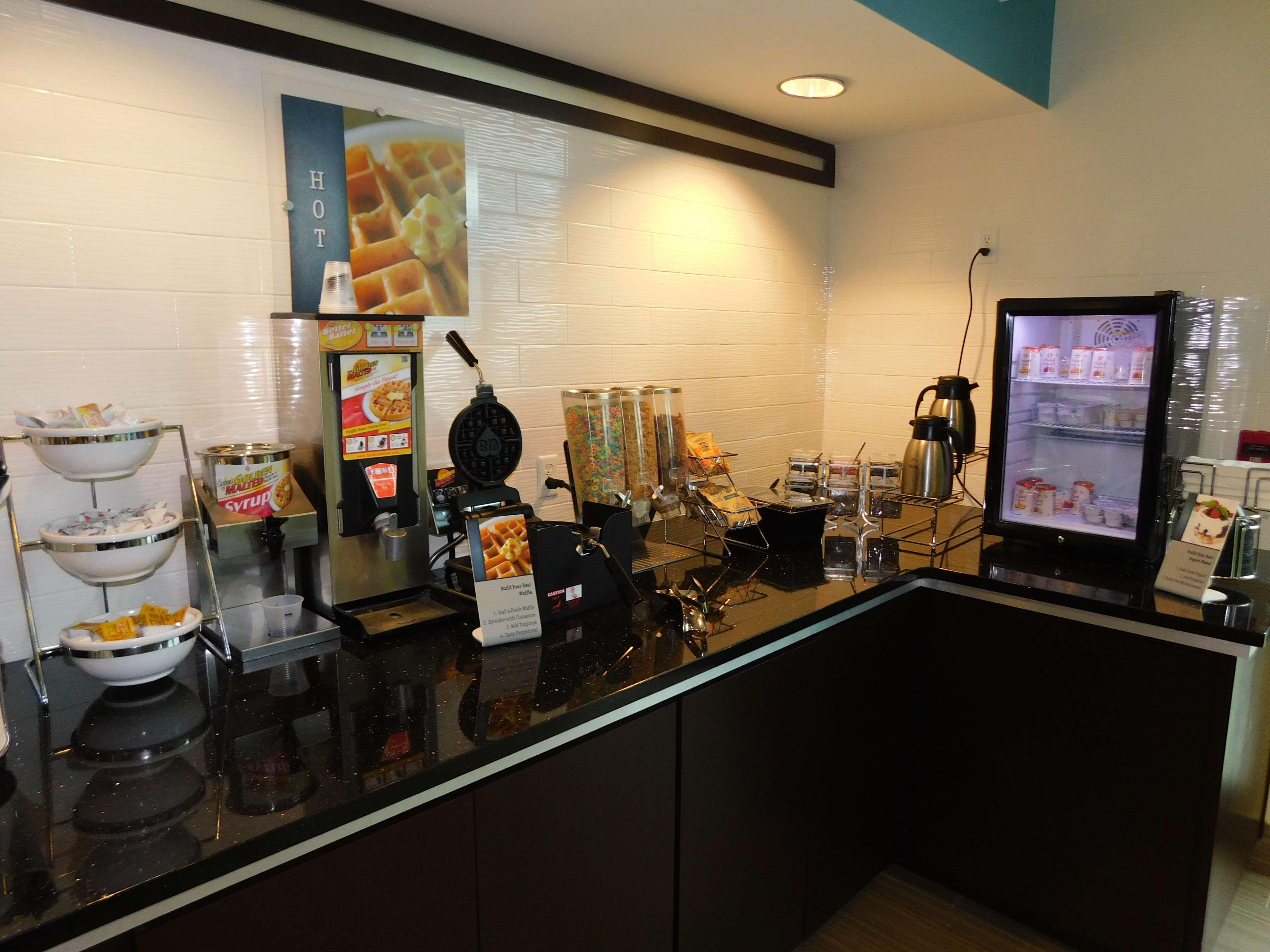 Best Western Plus Birmingham Inn & Suites Luaran gambar