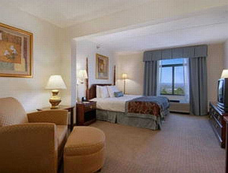 Best Western Plus Birmingham Inn & Suites Luaran gambar